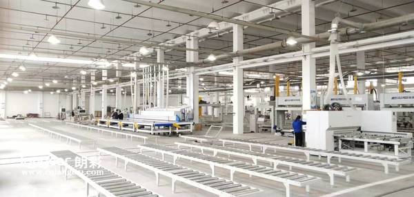 重慶朗(lang)綵(cai)木(mu)門新品上市(shi)：新(xin)0度，用心感(gan)悟5